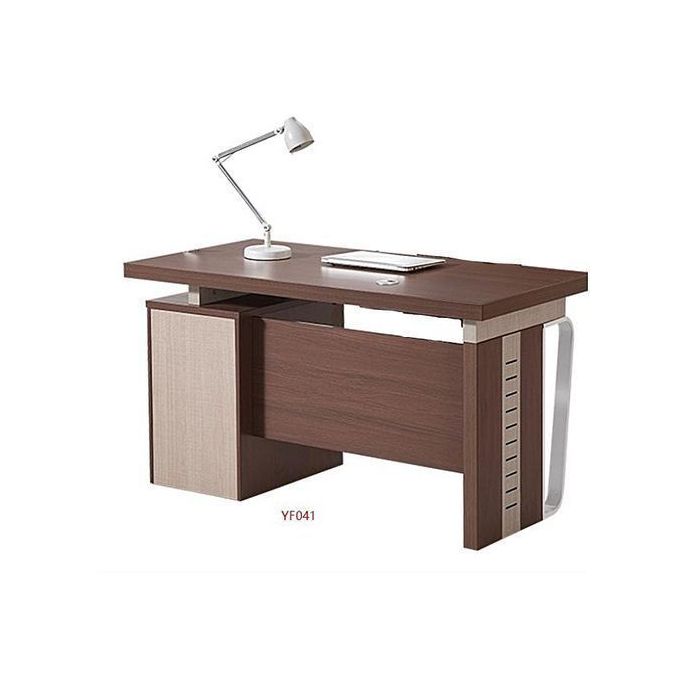 Executive Office Table: Modern and new style.