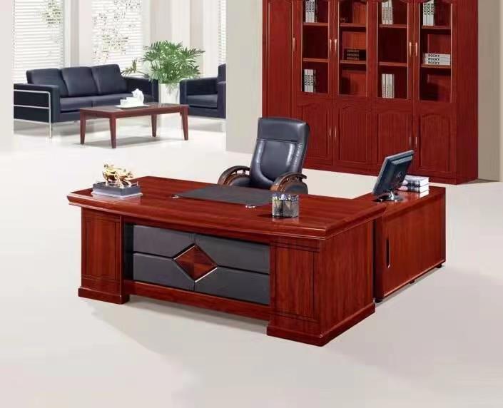 Executive Boss/Chairman Table with Extension
